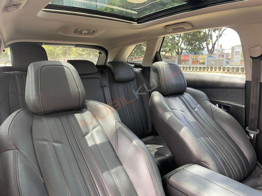 Mobil Peugeot 3008 2020