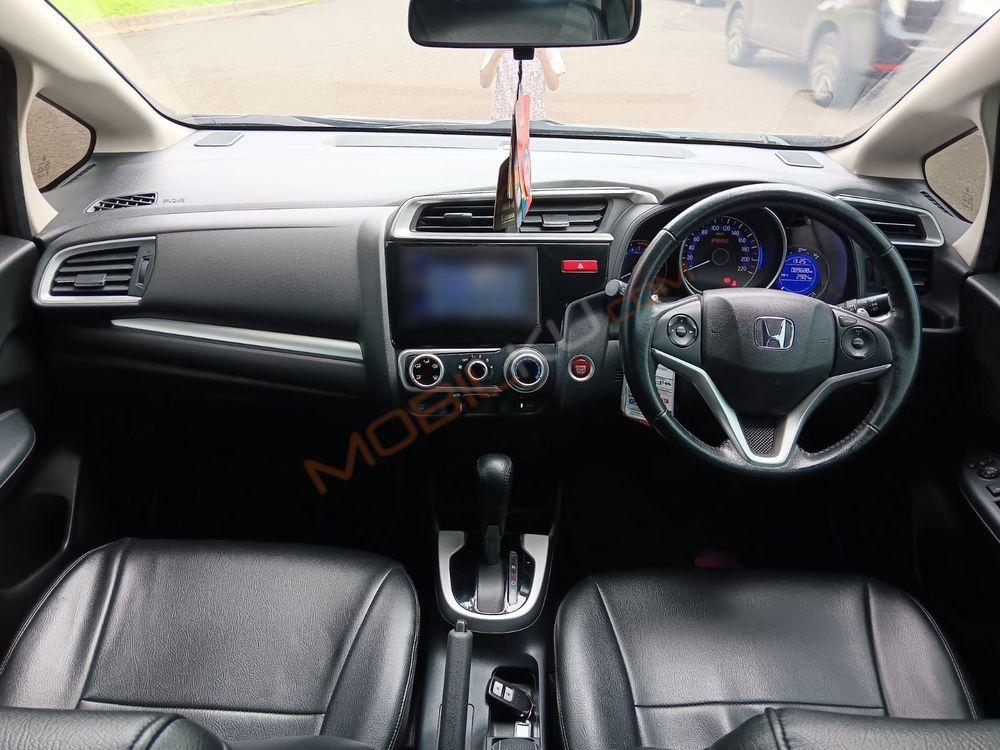 Mobil Honda Jazz 2015