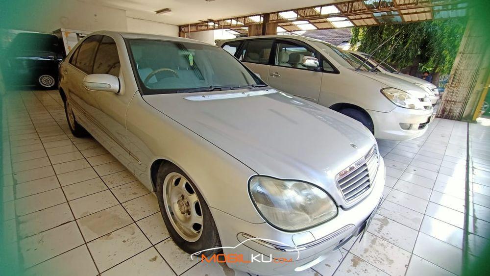Mobil Mercedes-Benz S-Class 2001