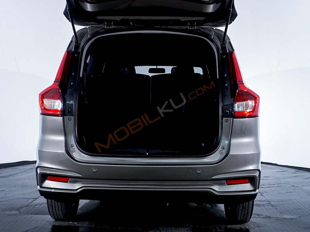 Mobil Suzuki Ertiga 2023