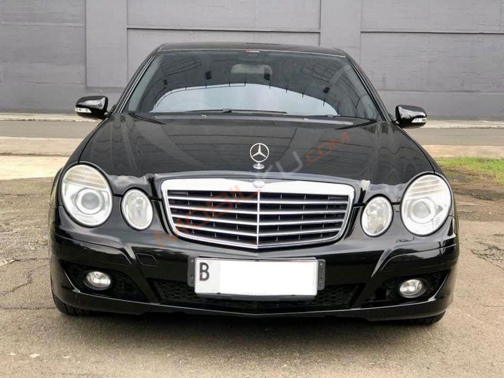 Mobil Mercedes-Benz E-Class 2007