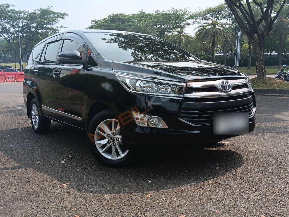 Mobil Toyota Kijang Innova 2017