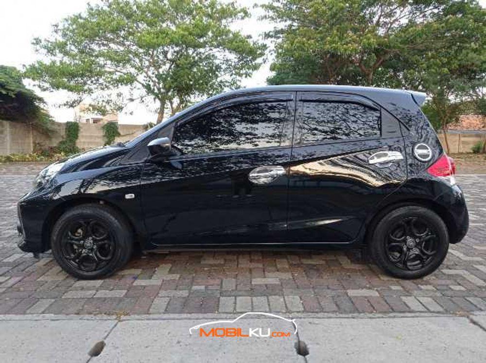 Mobil Honda Brio 2016