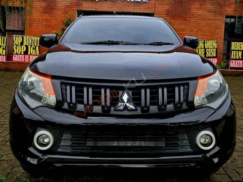 Mobil Mitsubishi Triton 2017