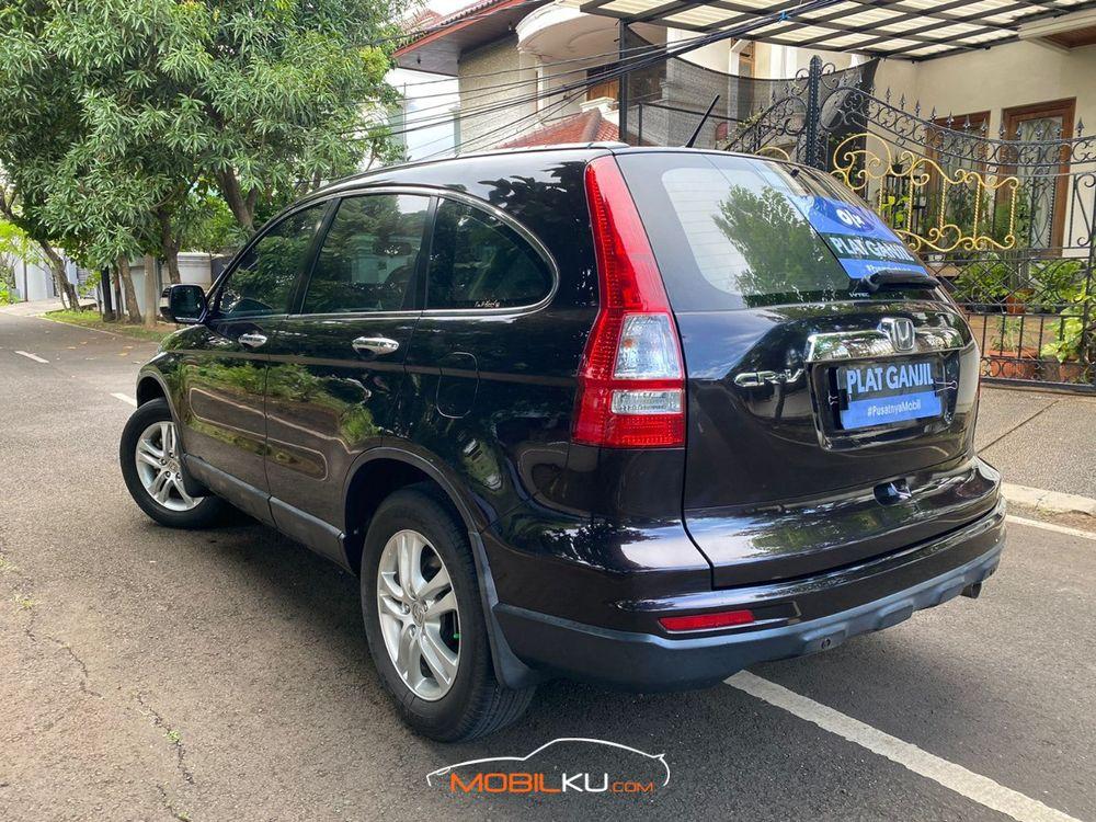 Mobil Honda CR-V 2010
