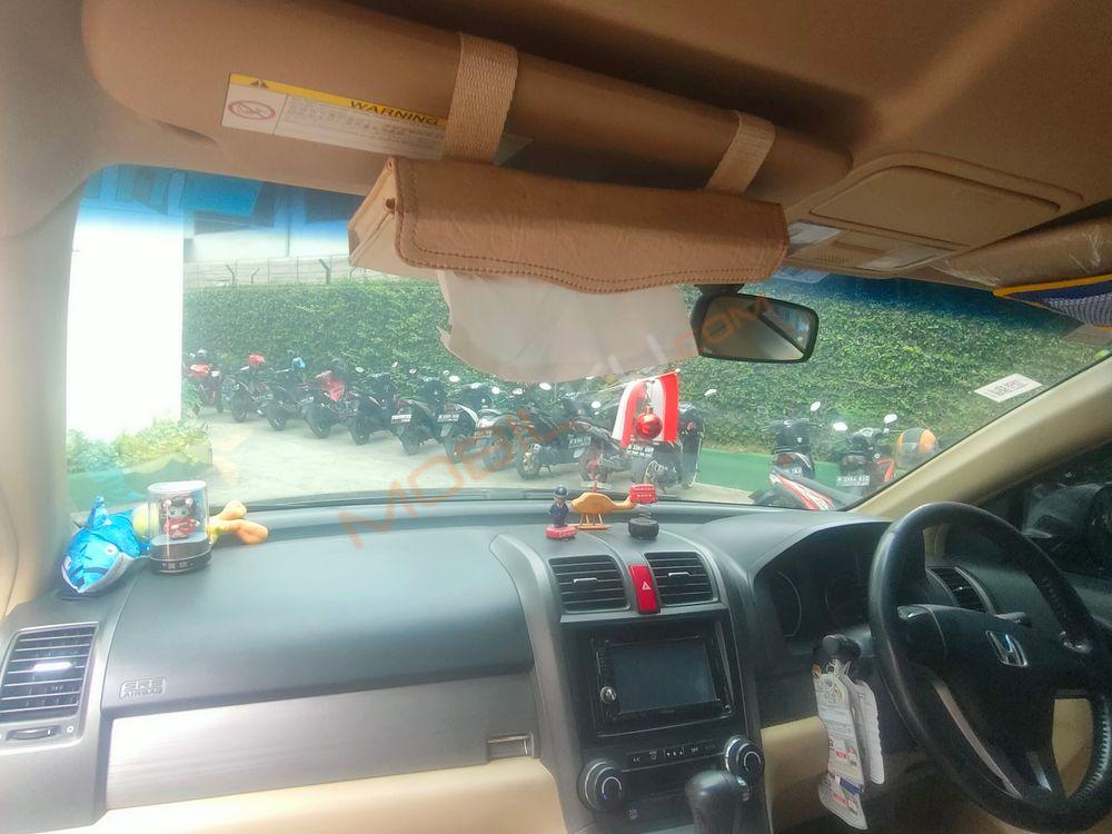 Mobil Honda CR-V 2011