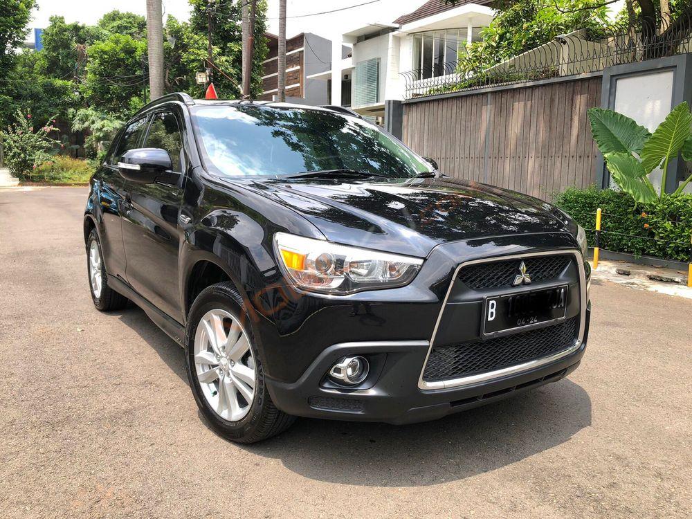 Mobil Mitsubishi Outlander Sport 2014