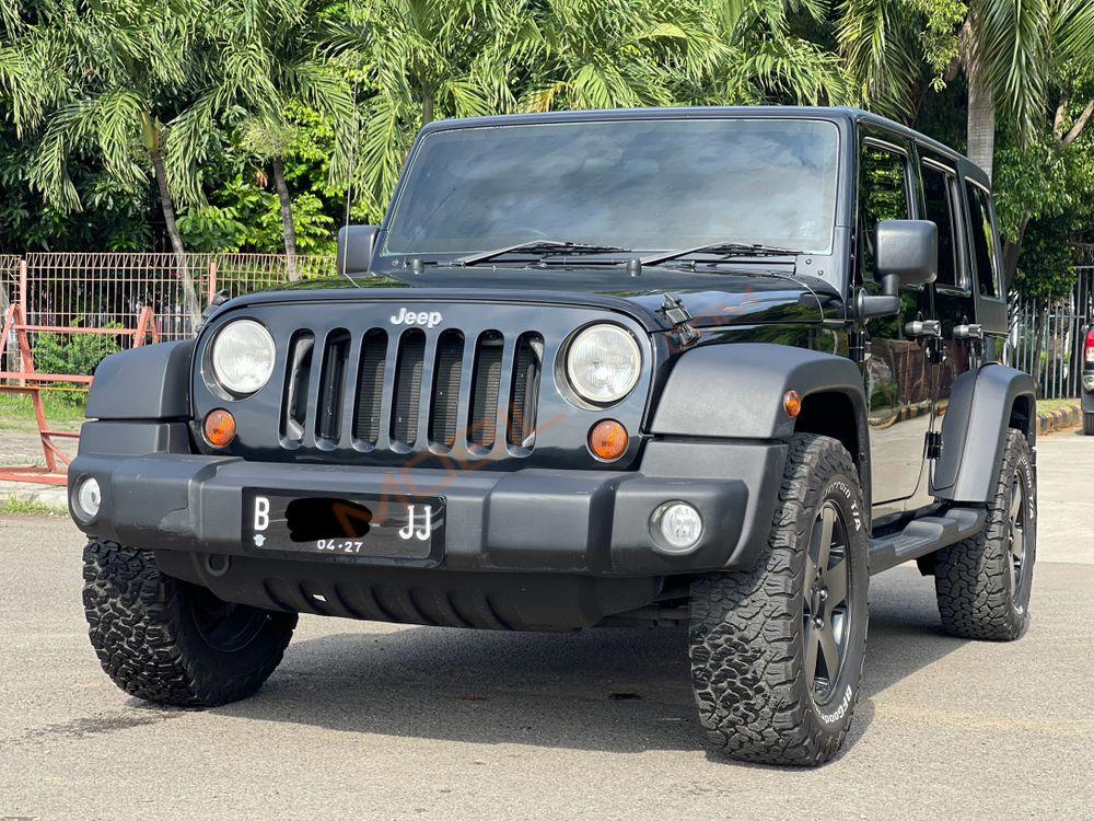 Mobil Jeep Wrangler 2011