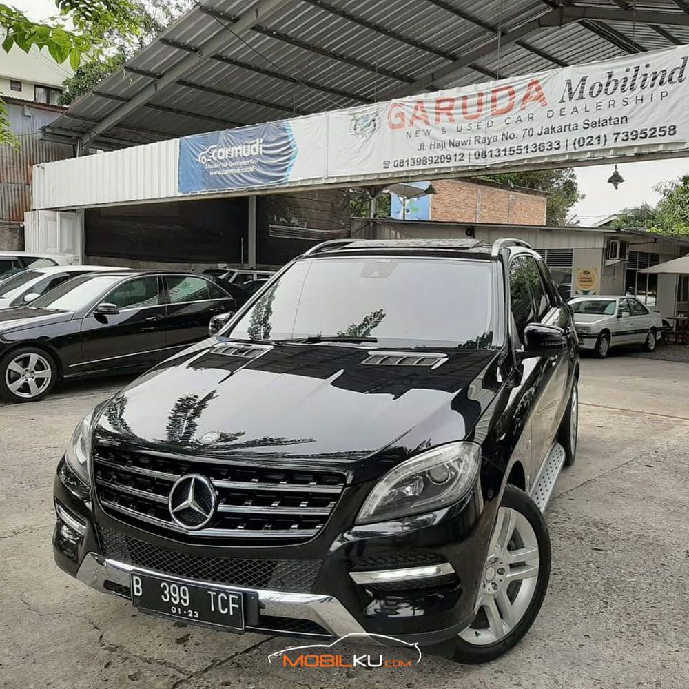 Mobil Mercedes-Benz ML 2012