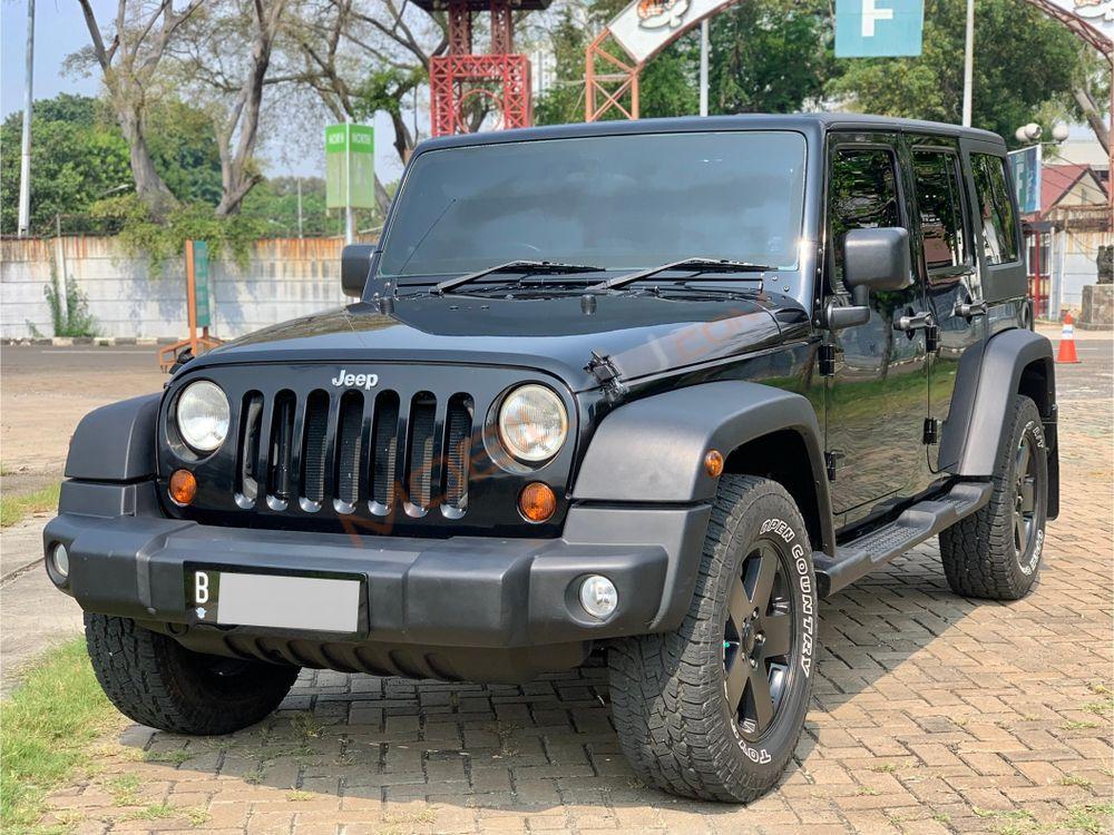 Mobil Jeep Wrangler 2011