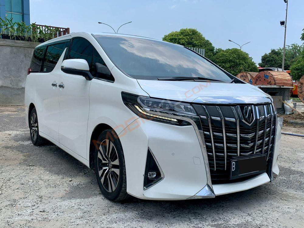 Mobil Toyota Alphard 2020
