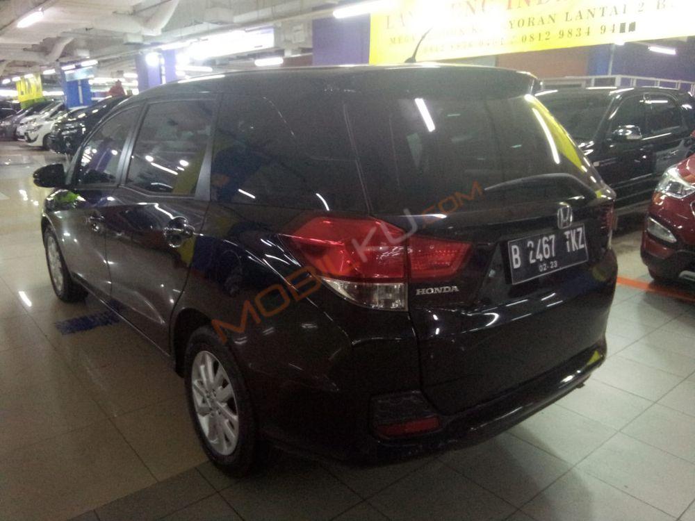 Mobil Honda Mobilio 2016