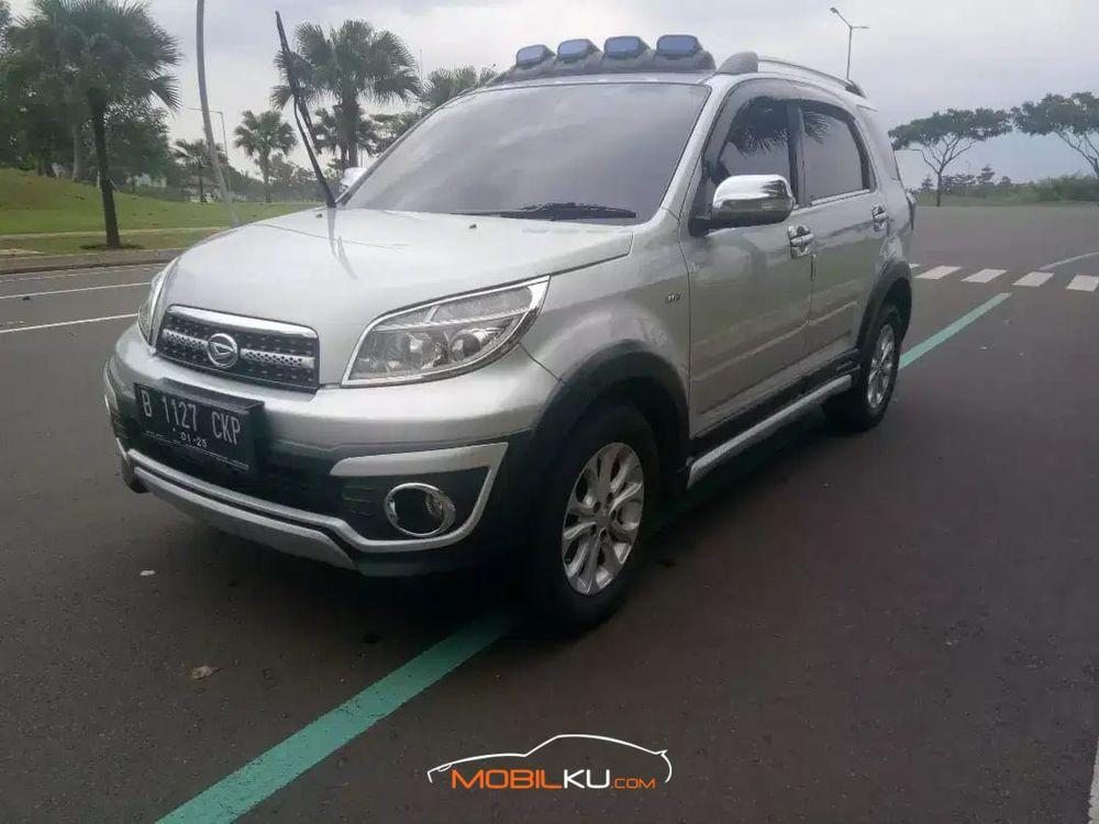 Mobil Daihatsu Terios 2014