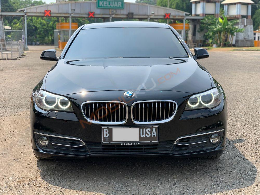 Mobil BMW 5 Series 2016