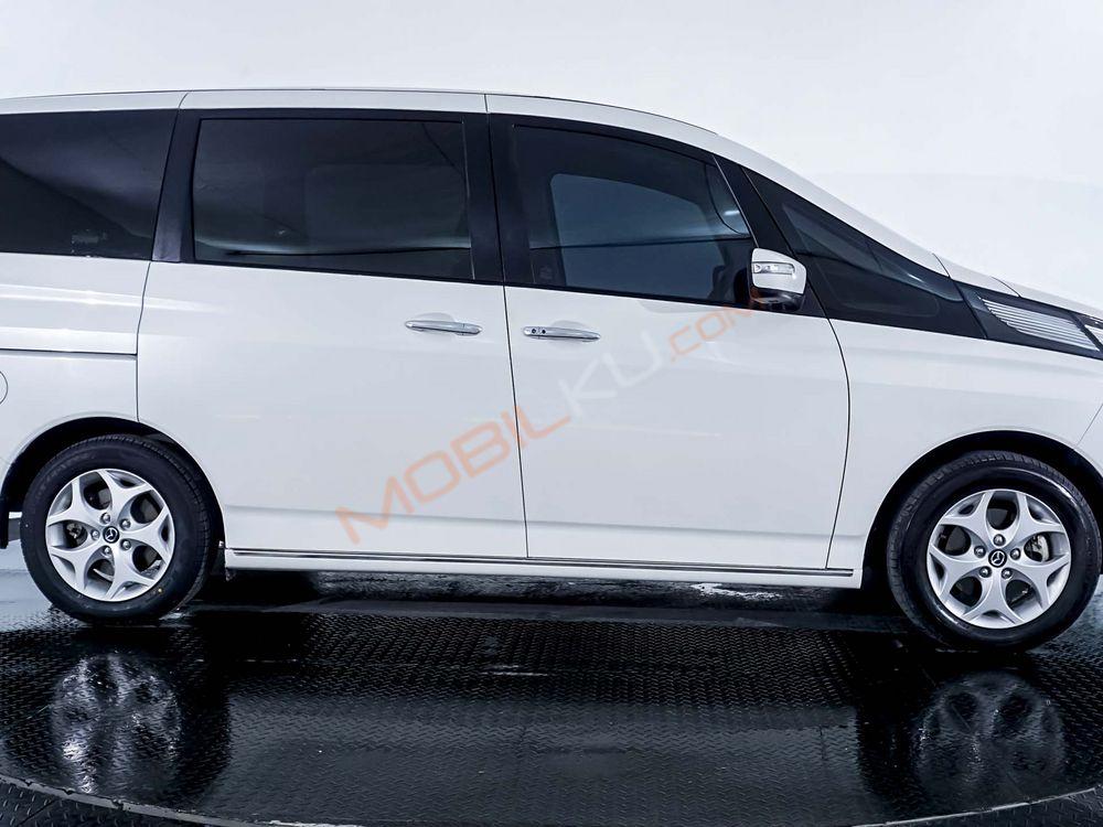 Mobil Mazda Biante 2018