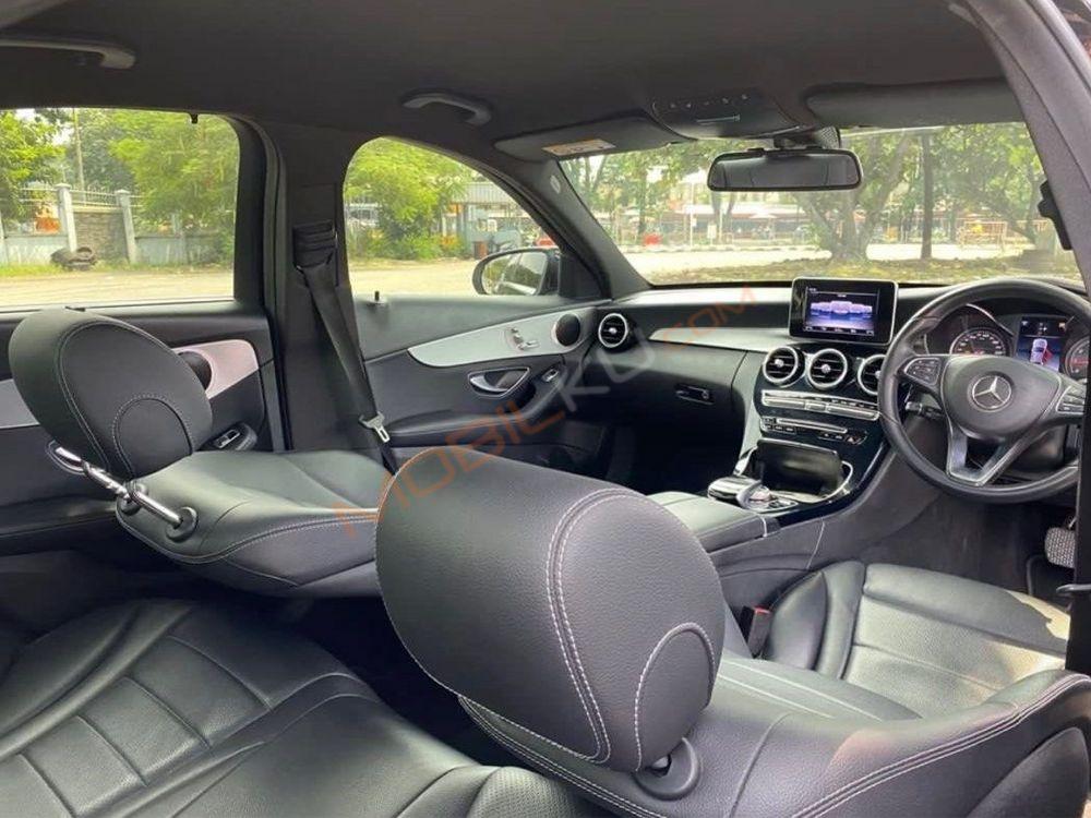 Mobil Mercedes-Benz C-Class 2018