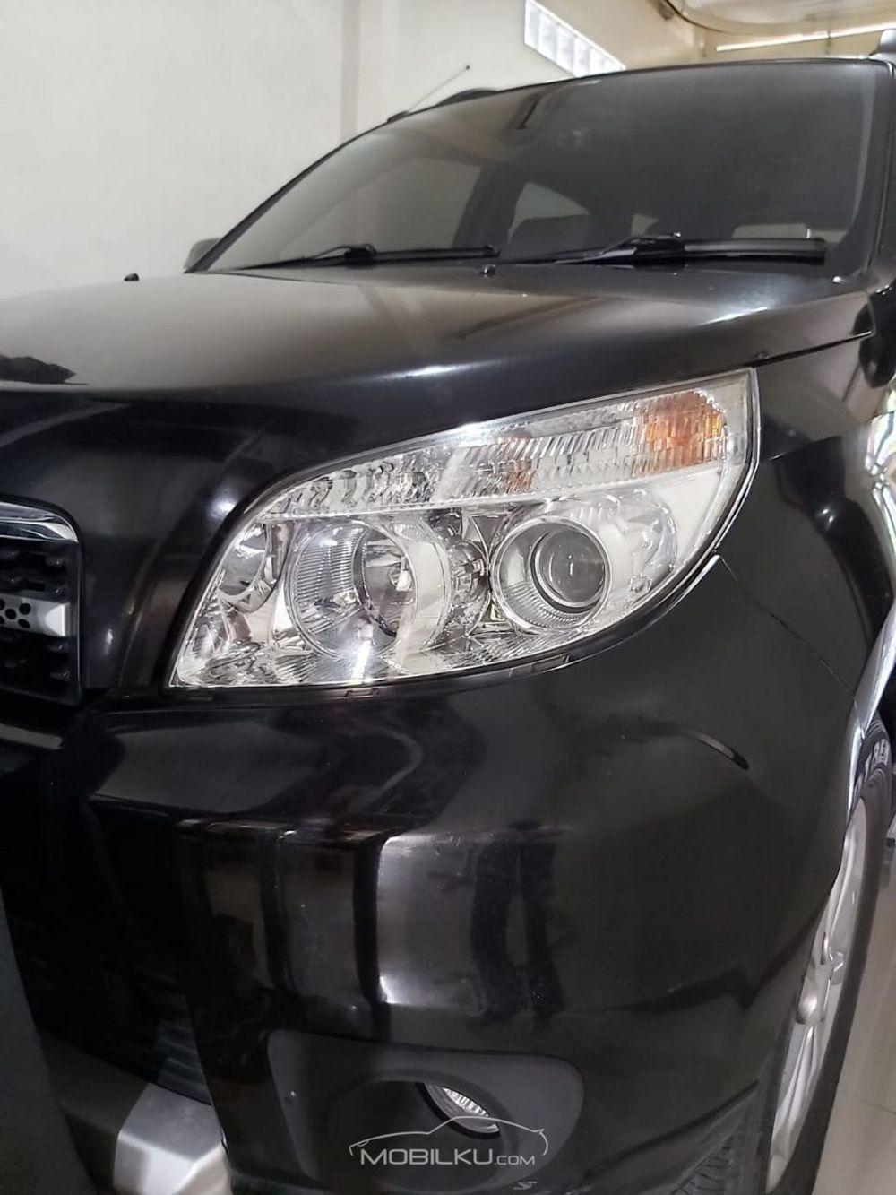 Mobil Daihatsu Terios 2012