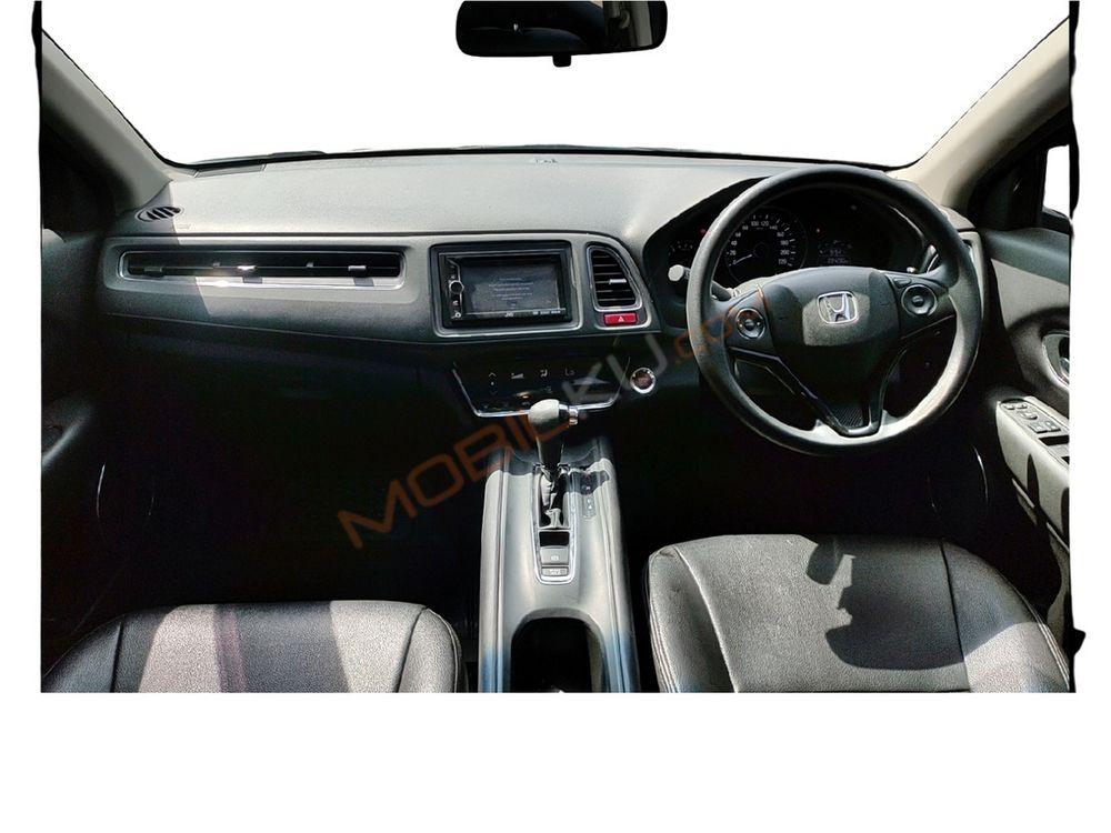 Mobil Honda HR-V 2015