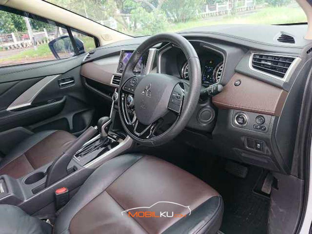 Mobil Mitsubishi Xpander Cross 2020