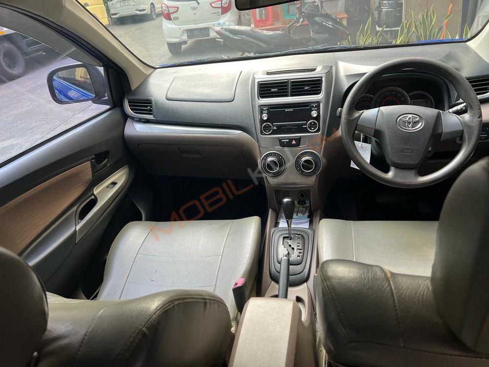 Mobil Toyota Avanza 2015