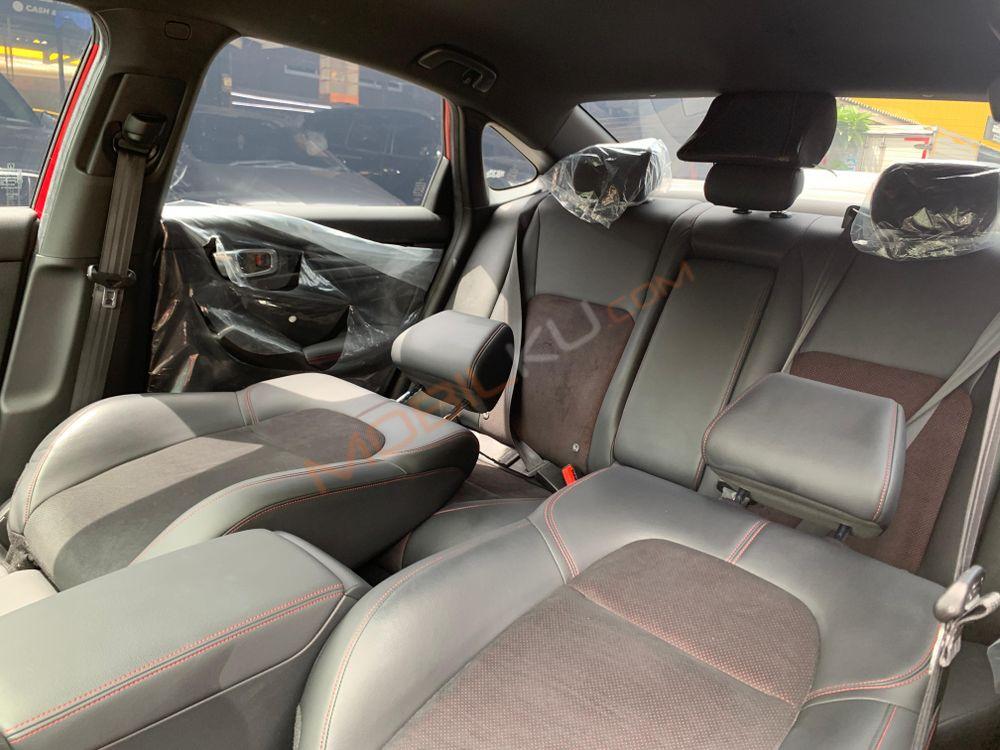 Mobil Honda Civic Sedan 2023