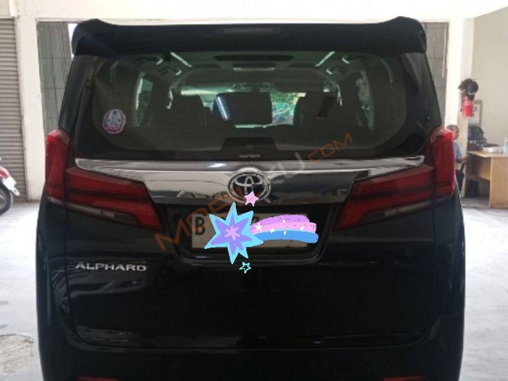 Mobil Toyota Alphard 2018