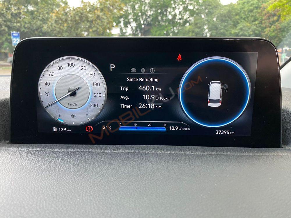 Mobil Hyundai Staria 2022