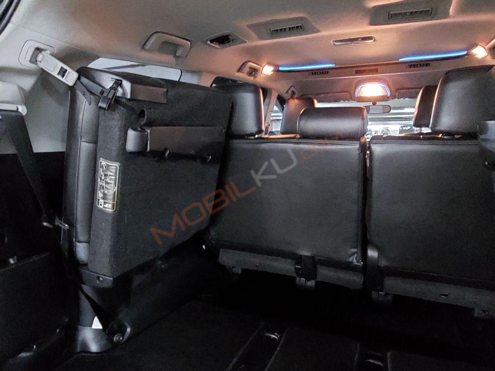 Mobil Toyota Kijang Innova 2019