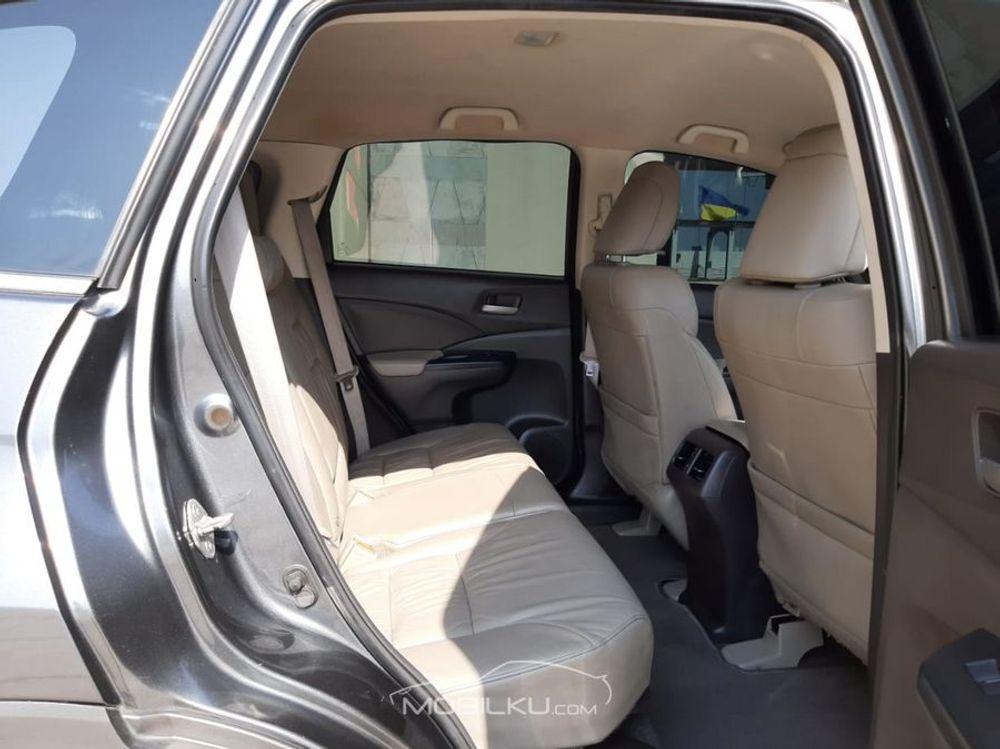 Mobil Honda CR-V 2014