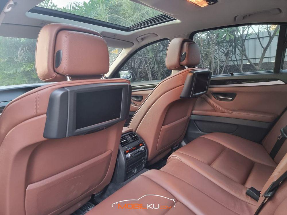 Mobil BMW 5 Series 2013