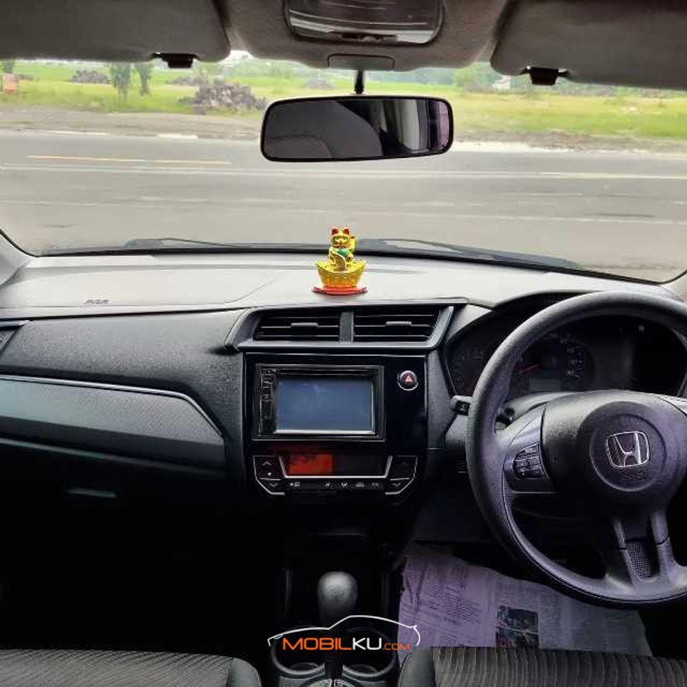 Mobil Honda Mobilio 2016