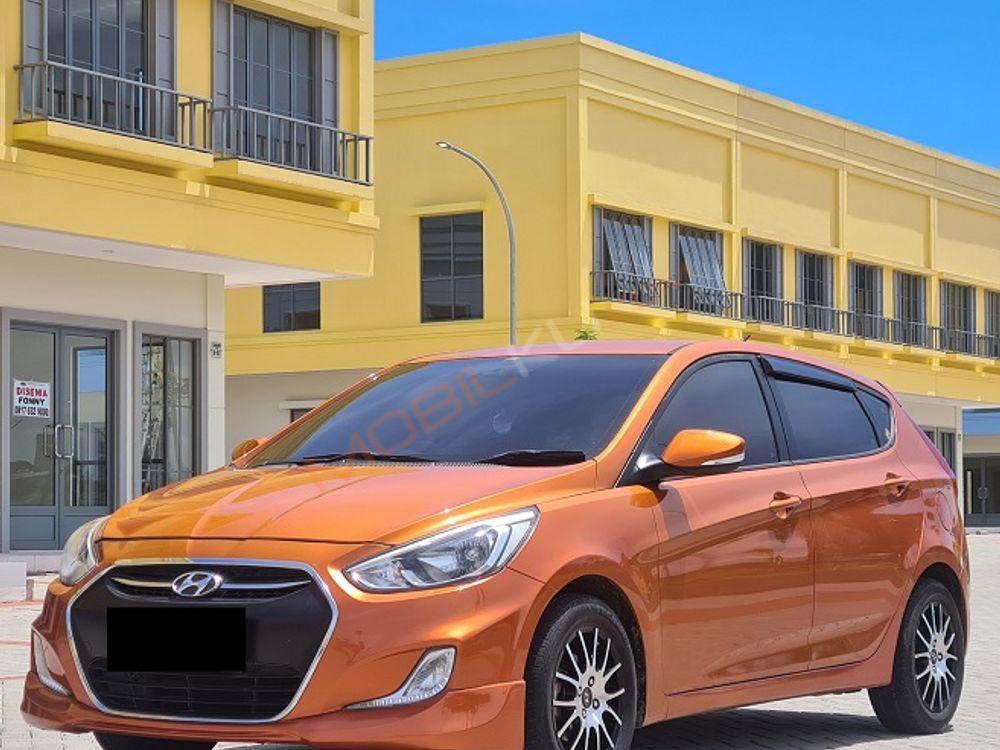 Mobil Hyundai Avega 2015