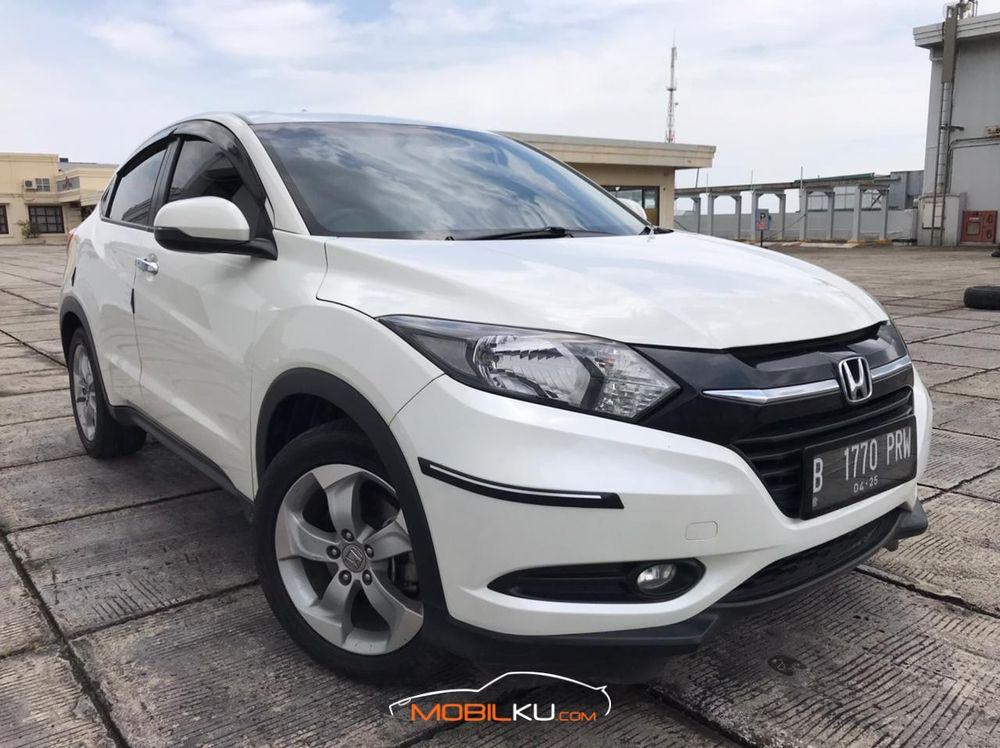 Mobil Honda HR-V 2015