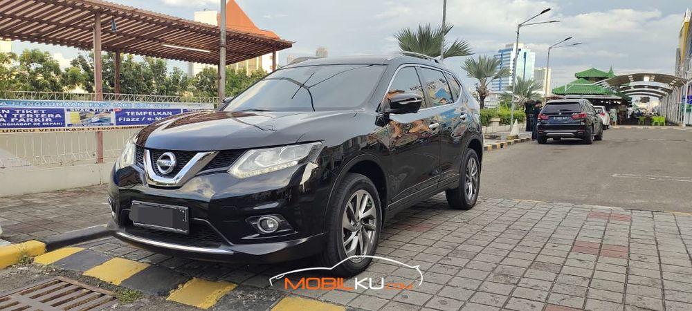 Mobil Nissan X-Trail 2014