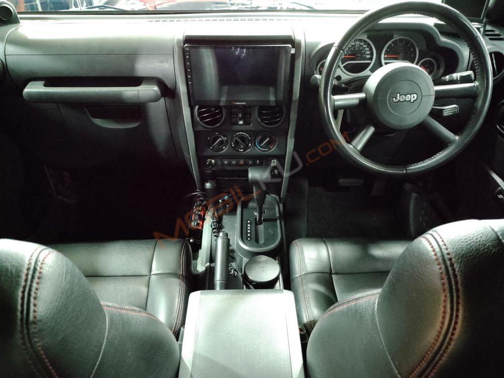 Mobil Jeep Wrangler 2010