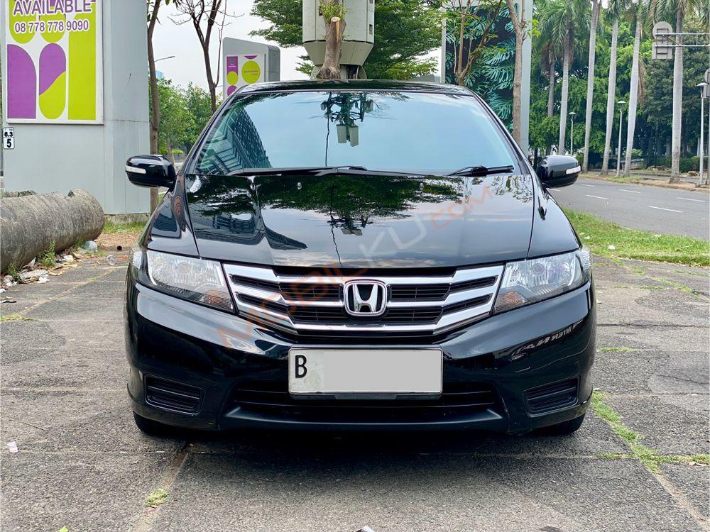 Mobil Honda City Sedan 2012
