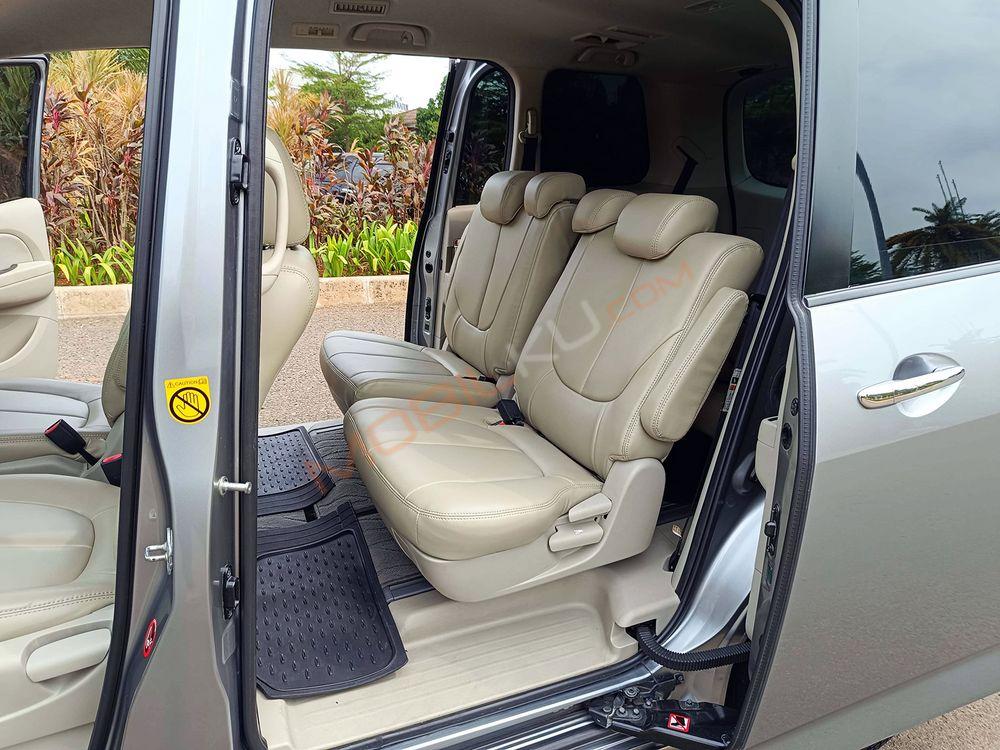 Mobil Mazda Biante 2015
