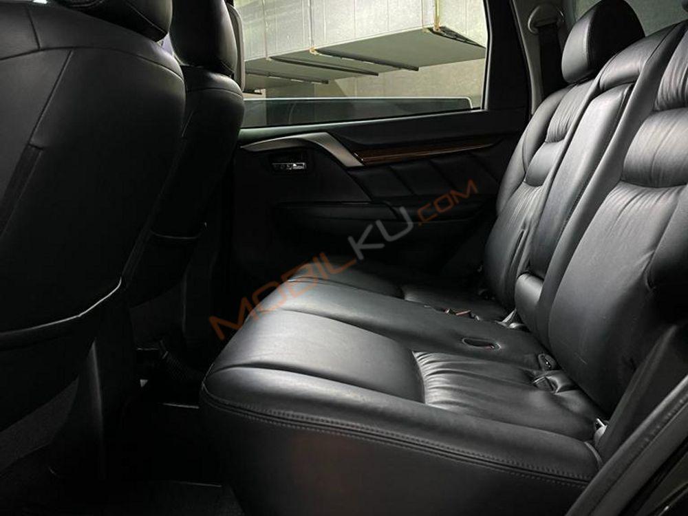 Mobil Mitsubishi Pajero Sport 2016