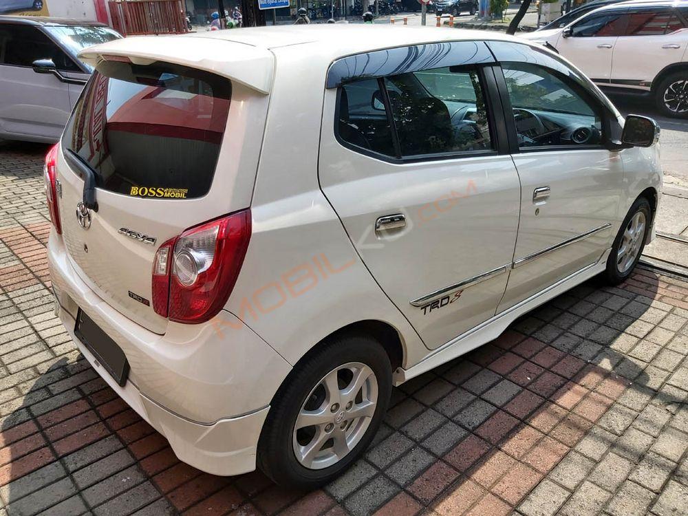 Mobil Toyota Agya 2017