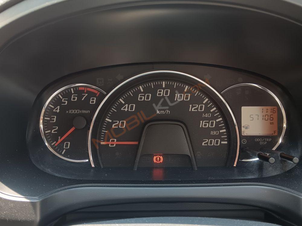 Mobil Toyota Agya 2016