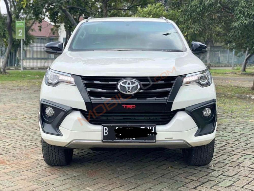 Mobil Toyota Fortuner 2019
