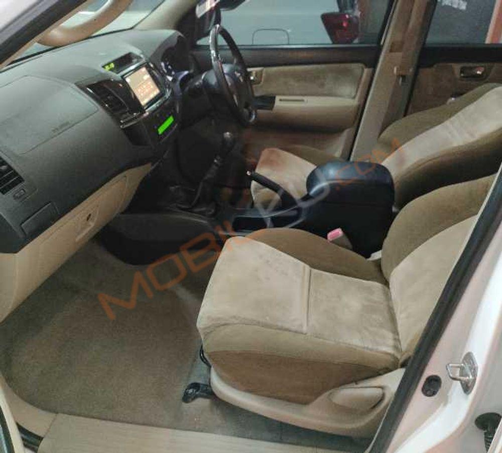 Mobil Toyota Fortuner 2015