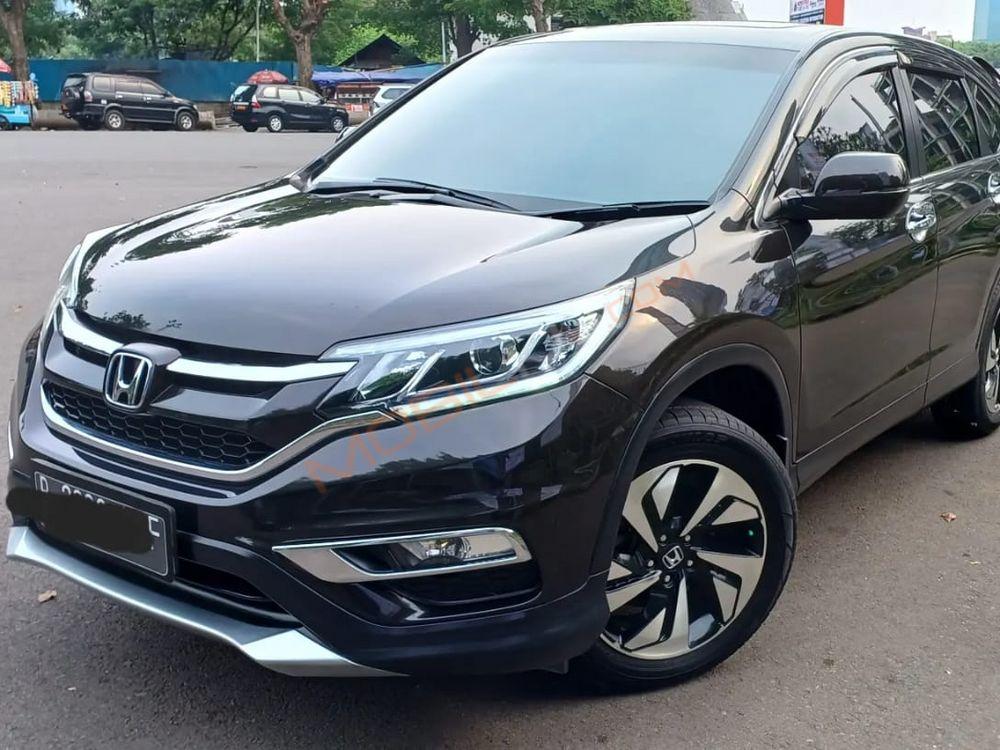 Mobil Honda CR-V 2015