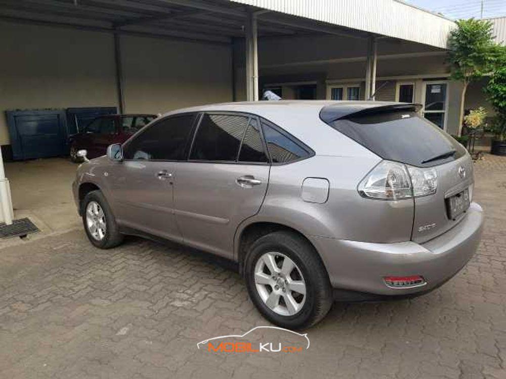 Mobil Toyota Harrier 2007