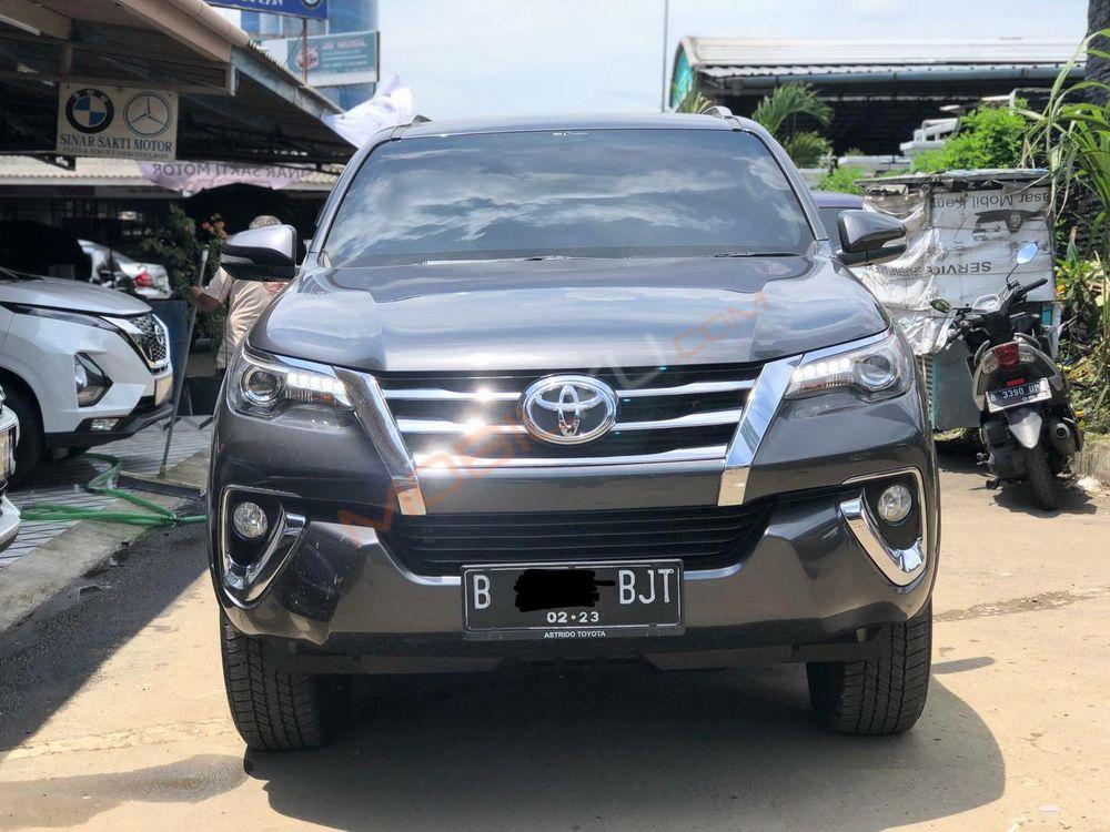Mobil Toyota Fortuner 2017