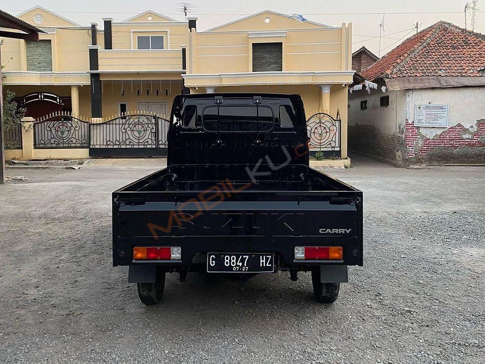 Mobil Suzuki Carry 2022
