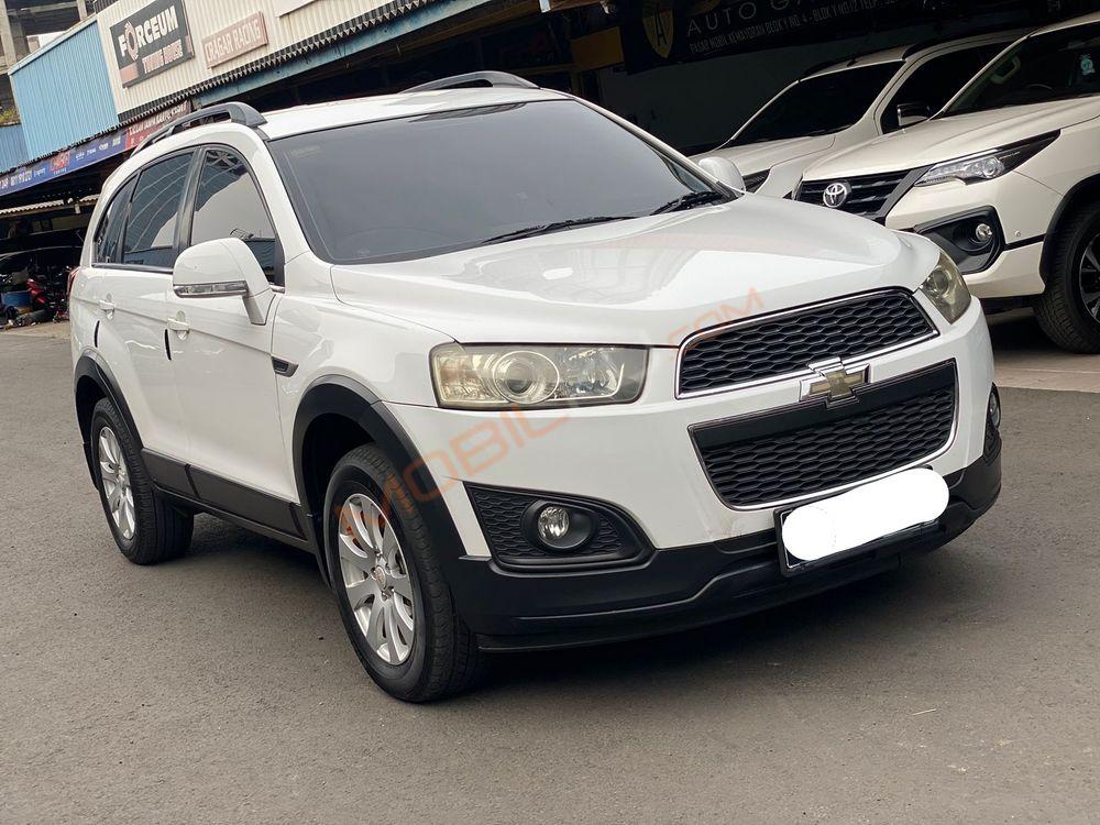 Mobil Chevrolet Captiva 2015