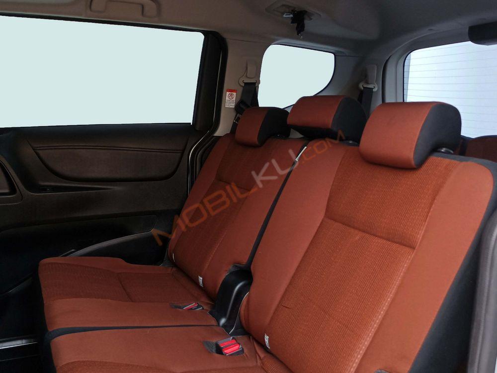 Mobil Toyota Sienta 2017