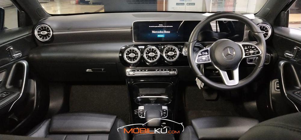 Mobil Mercedes-Benz A-Class 2019
