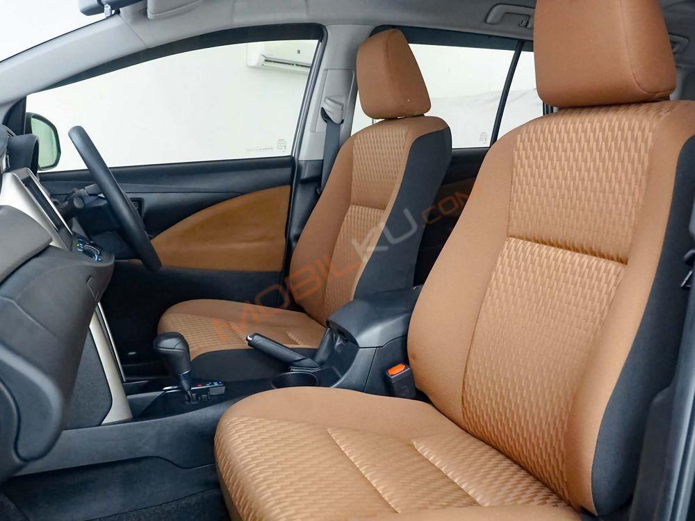 Mobil Toyota Kijang Innova 2019